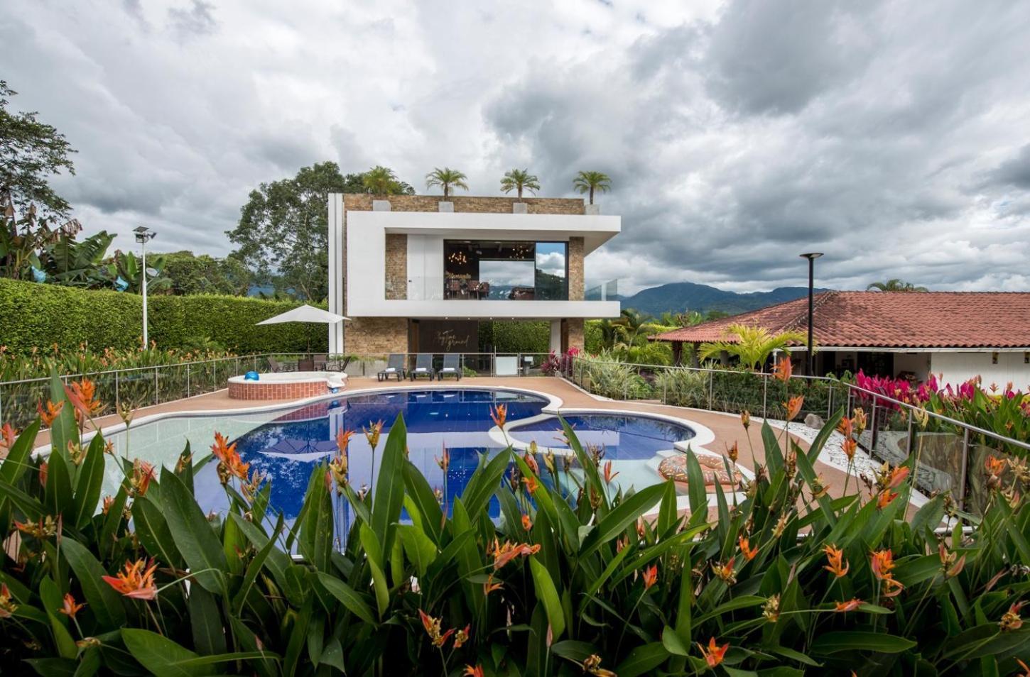Chalet La Alemania Calarcá Exterior foto